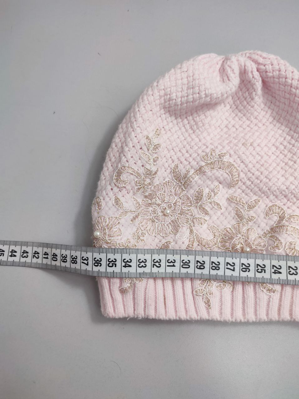 Шапка Noble People с вышивкой