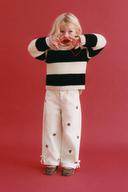 ZARA БРЮКИ-КЮЛОТЫ ИЗ САРЖИ С ВЫШИВКОЙ «МИННИ МАУС» © DISNEY, ЭКРЮ