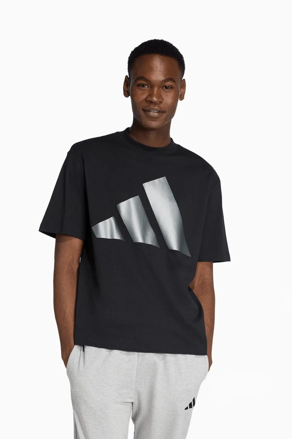 Футболка adidas Holiday Big Logo - черный