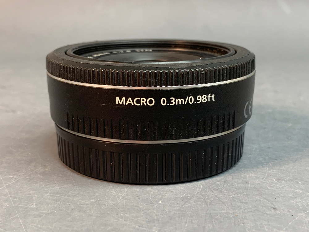 Canon EF 40mm 2.8 STM