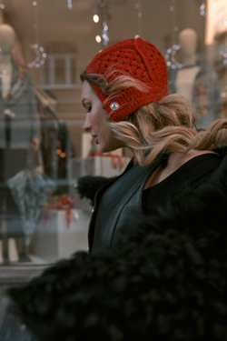 Чепчик красный