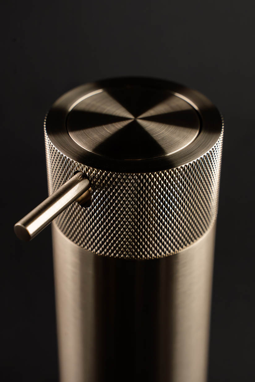 Диспенсер настольный металл NICKEL BRUSH