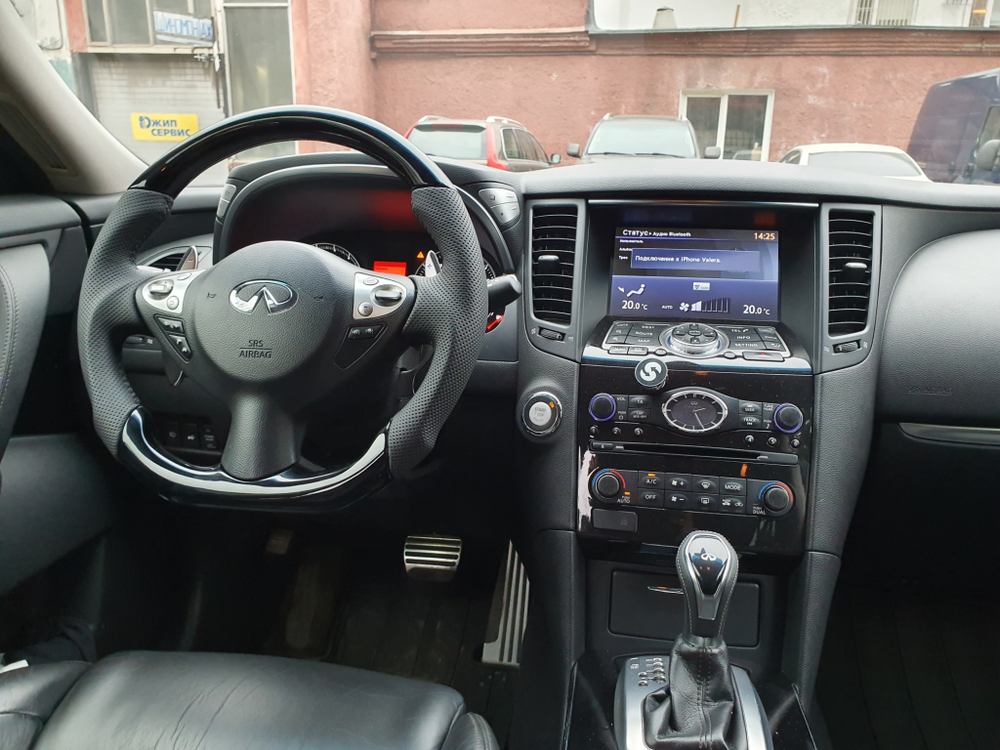 Руль ver.4 Infiniti FX37/FX50/FX30/QX70 черный