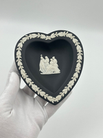 Декоративная тарелочка Wedgwood чёрная