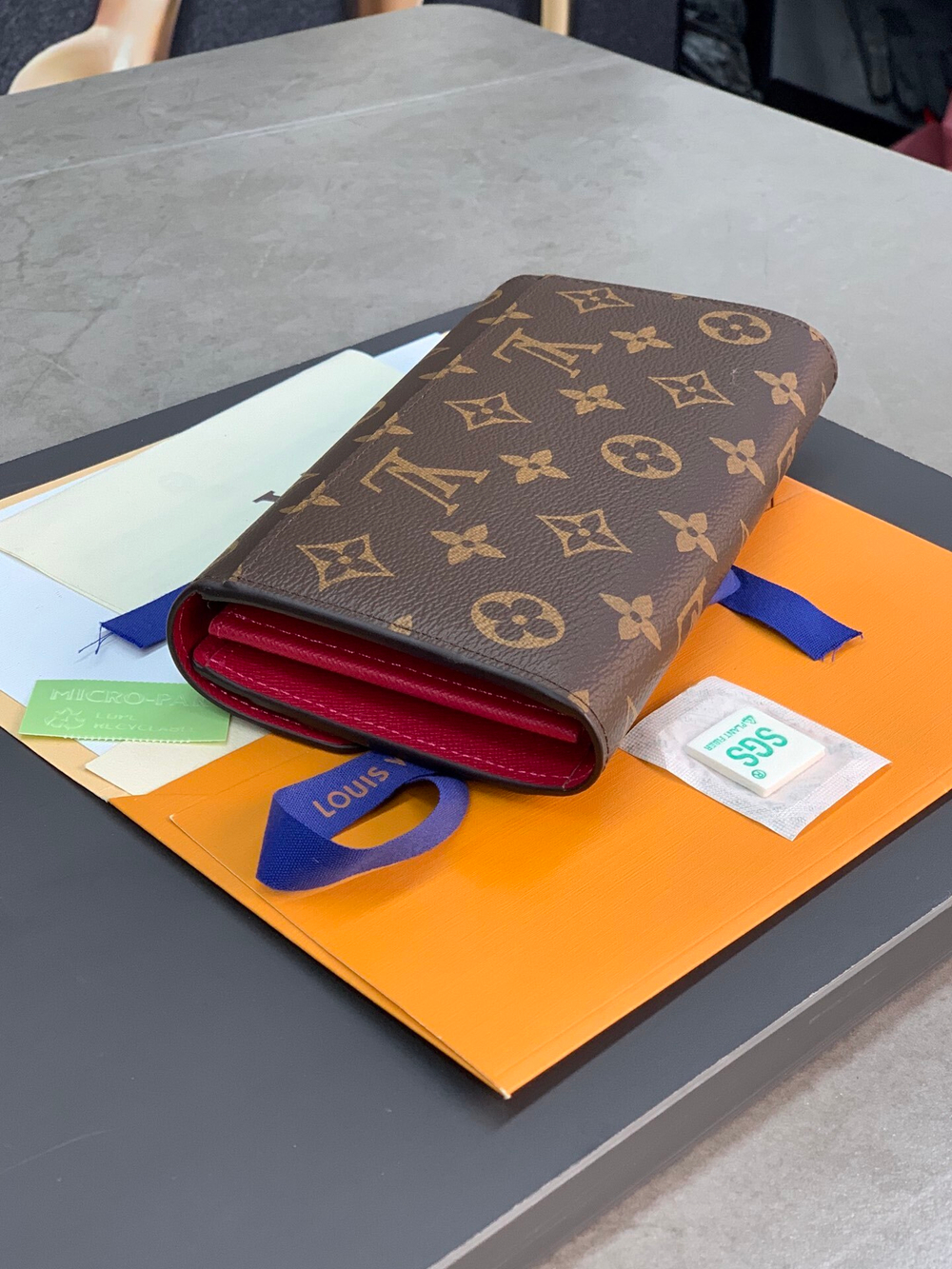 Louis Vuitton Sarah Wallet