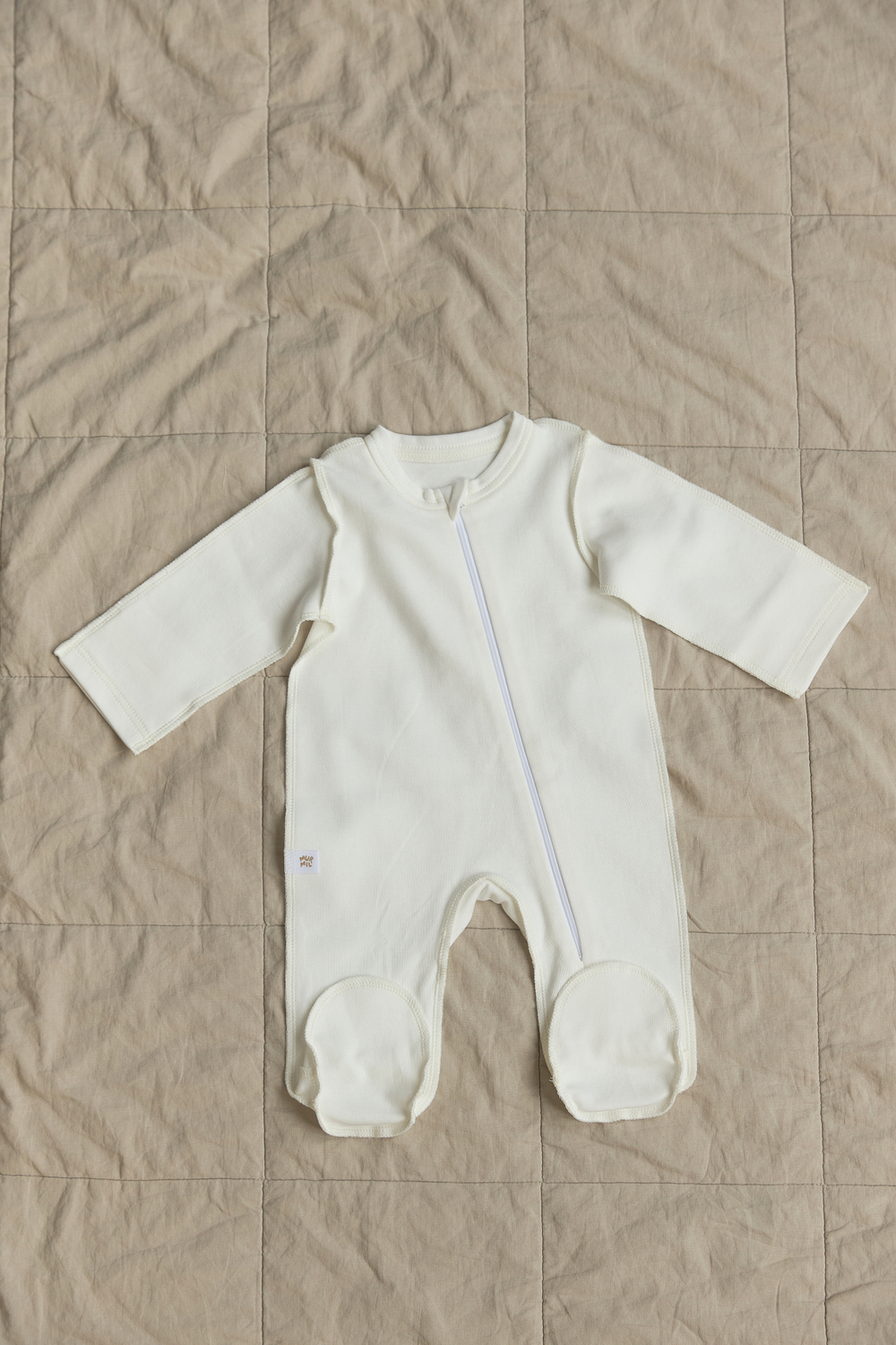 Комплект на выписку Зайки с розовыми ушками (светлая пудра)/Розовый (5 предметов)