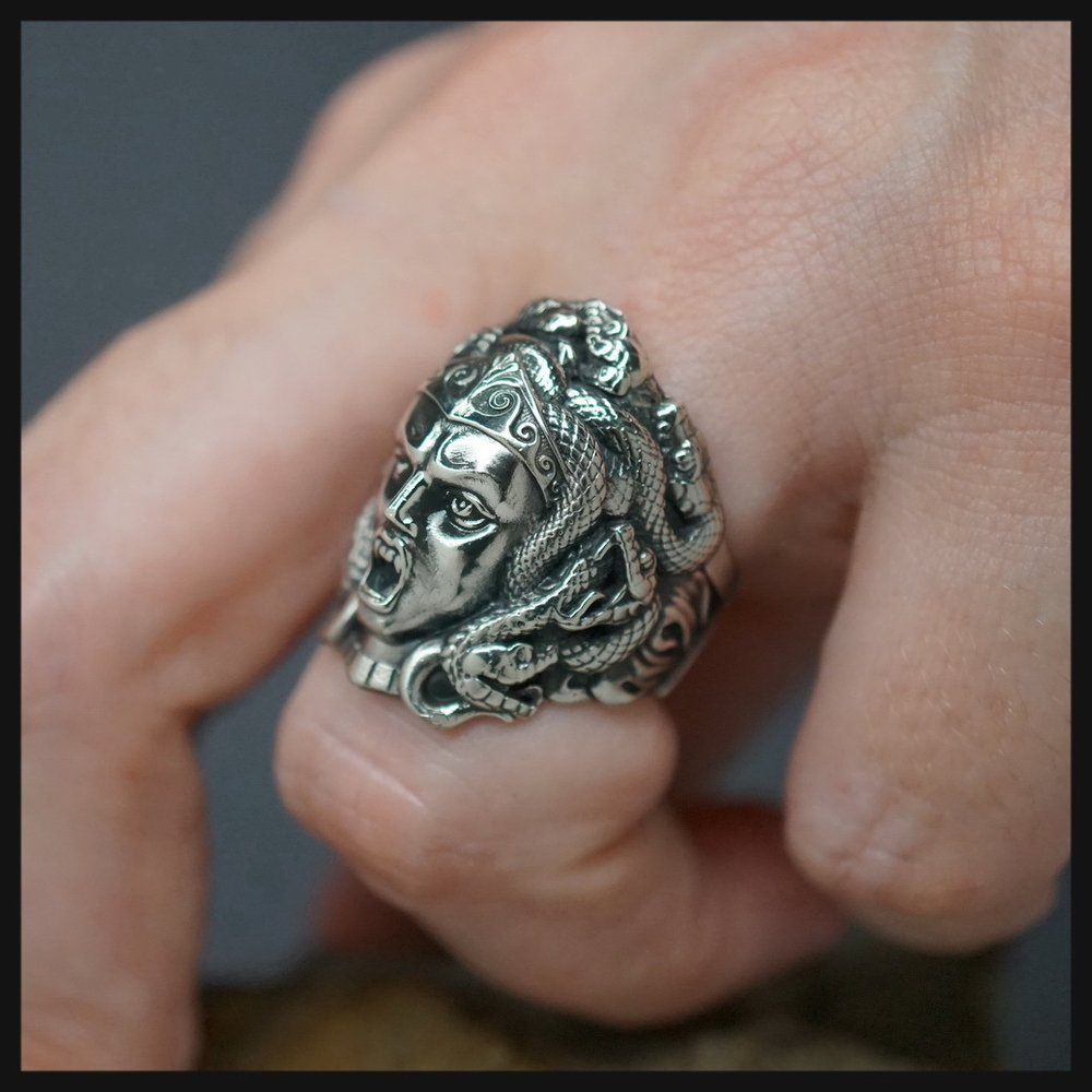 Кольцо "Медуза Горгона" мельхиор , 16 - 18 р