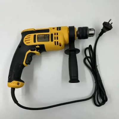 Дрель ударная электрическая DeWALT 650W с регулировкой оборотов. DWD014S