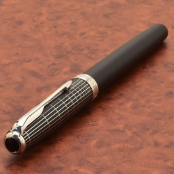 Перьевая ручка Parker Sonnet Special Edition Contort Black Cisele