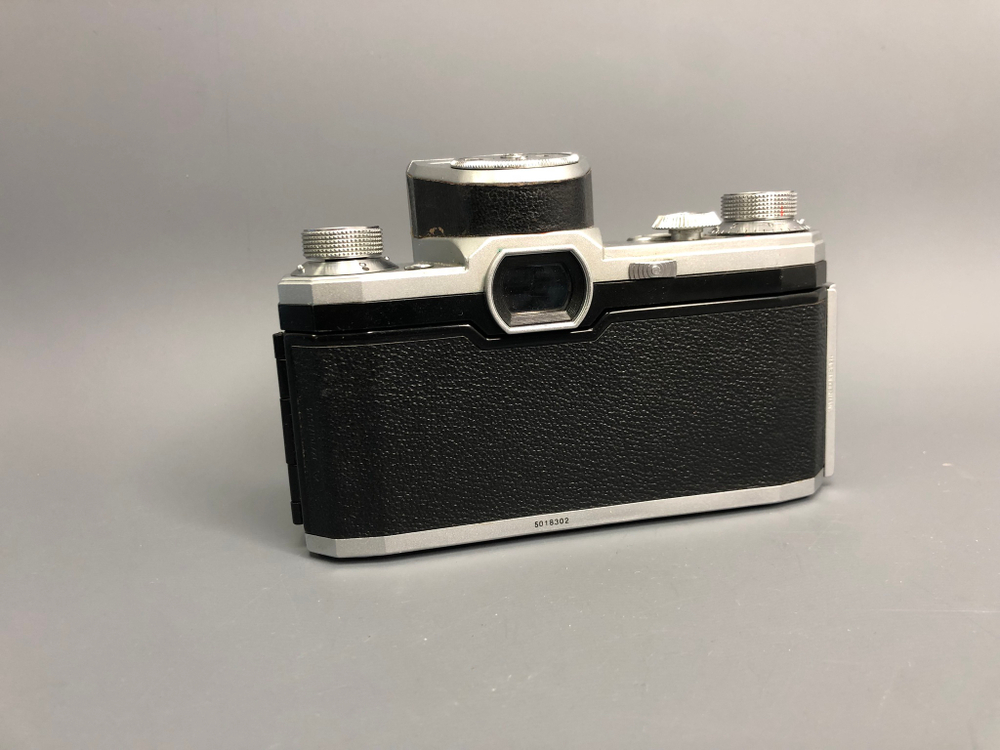 Contax E