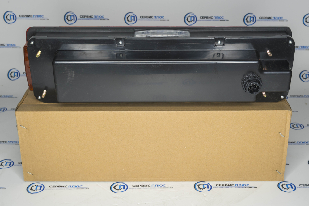 Фонарь задний лев J6 3716015-362