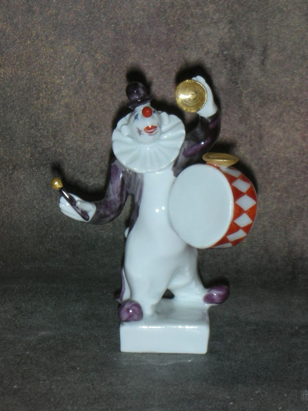 Статуэтка. Фарфор. Клоун барабанщик. Meissen. Германия