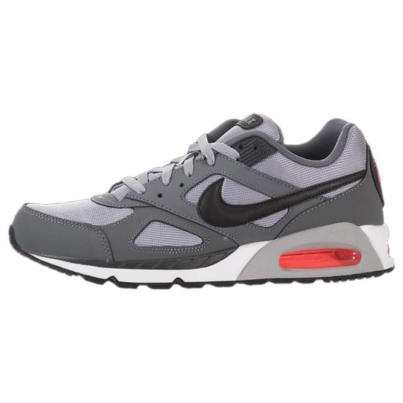 Nike Air Max Ivo Беговые кроссовки Низкий Верх Мужские