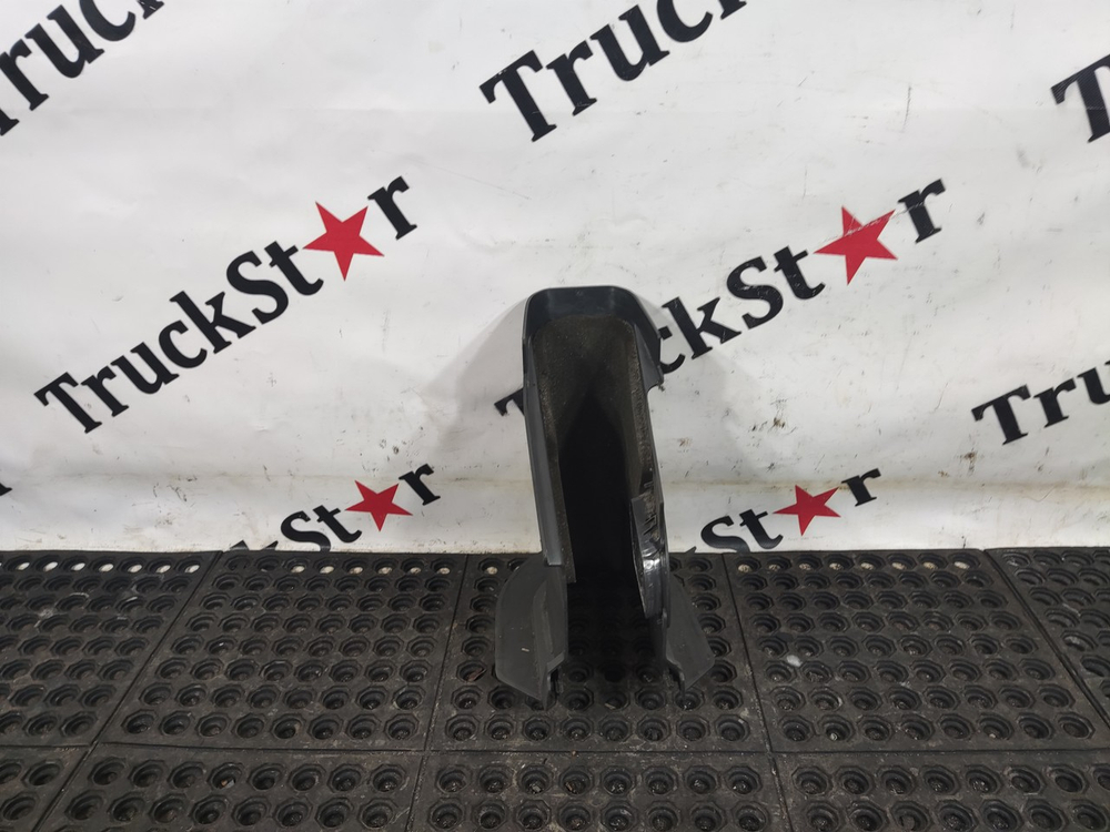 Кожух рулевой колонки