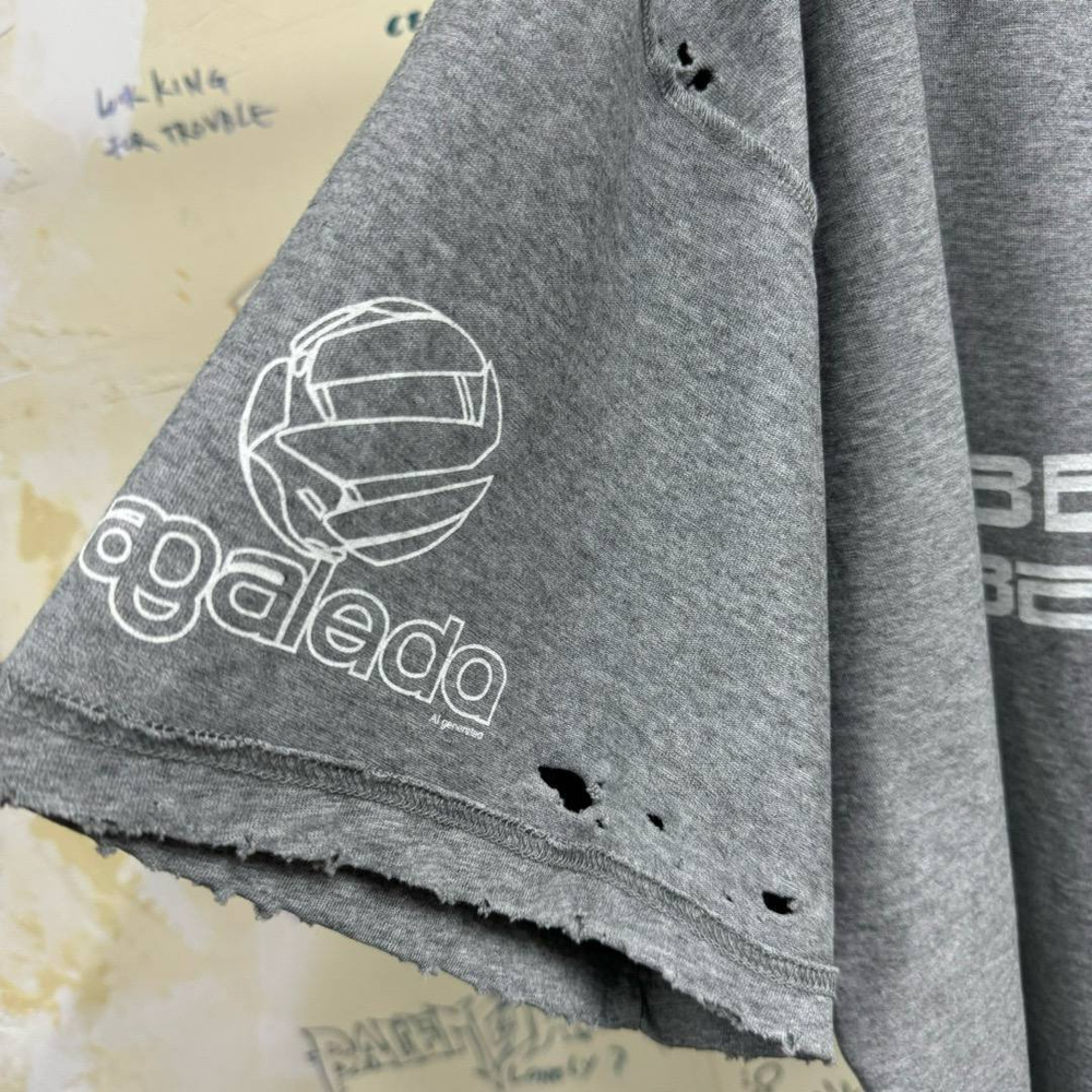 Футболка Balenciaga