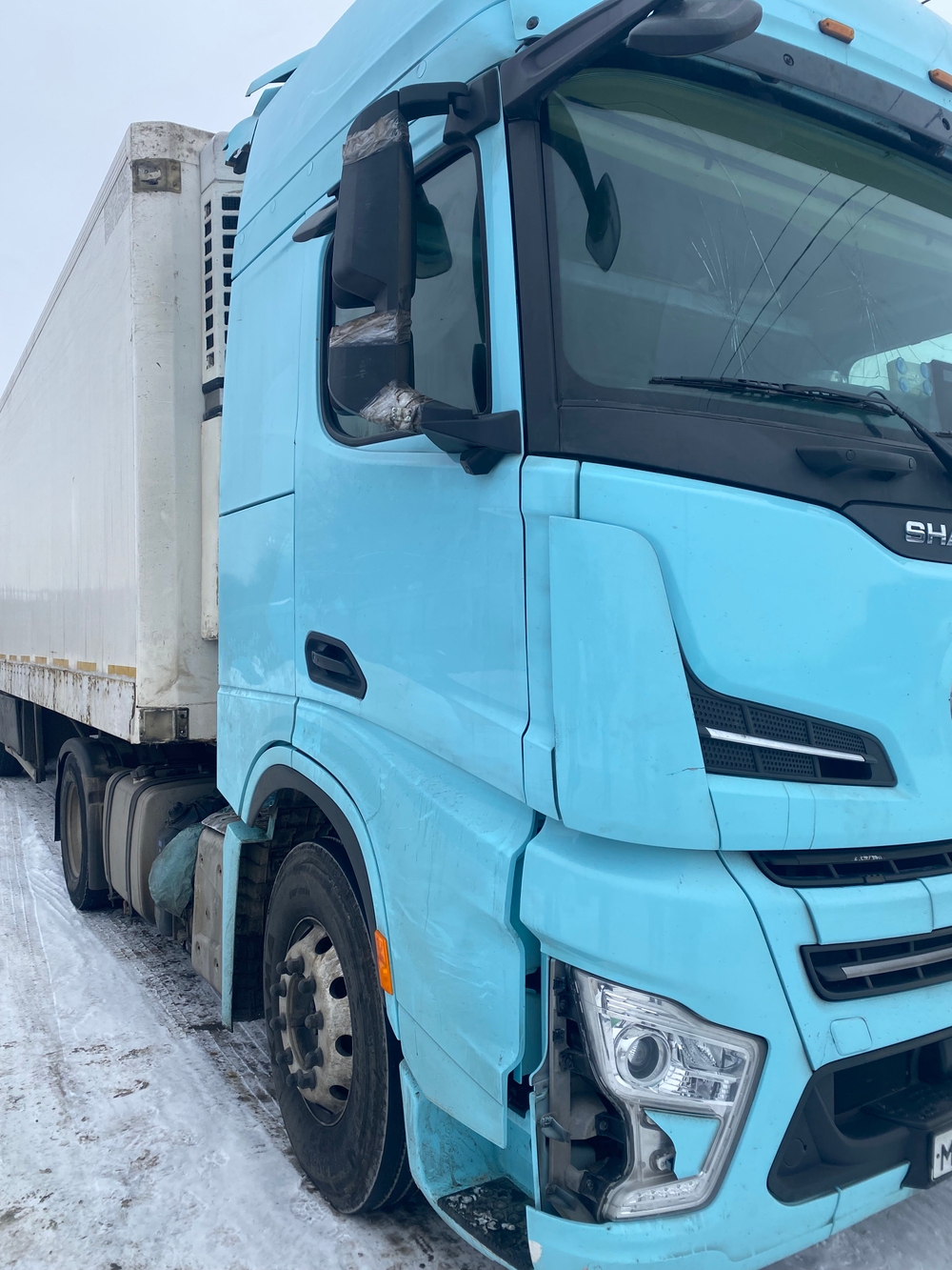 Shacman (Shaanxi) SX* 4x2 Седельный тягач SX4188YY381 (Дизельный, 12,5 л, 473 л.с., МТ)
