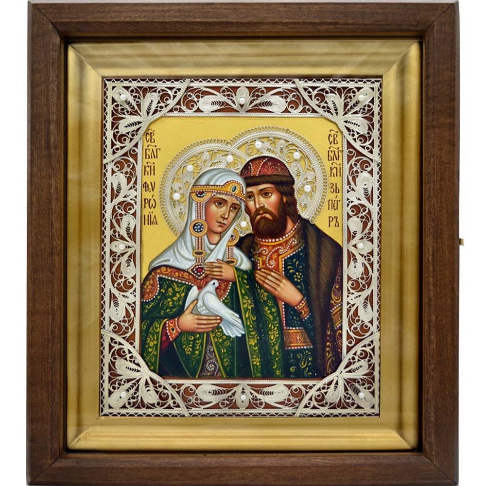 Писаная икона Св. Петра и Февронии Муромских с голубем в серебряной ризе с натуральным жемчугом.