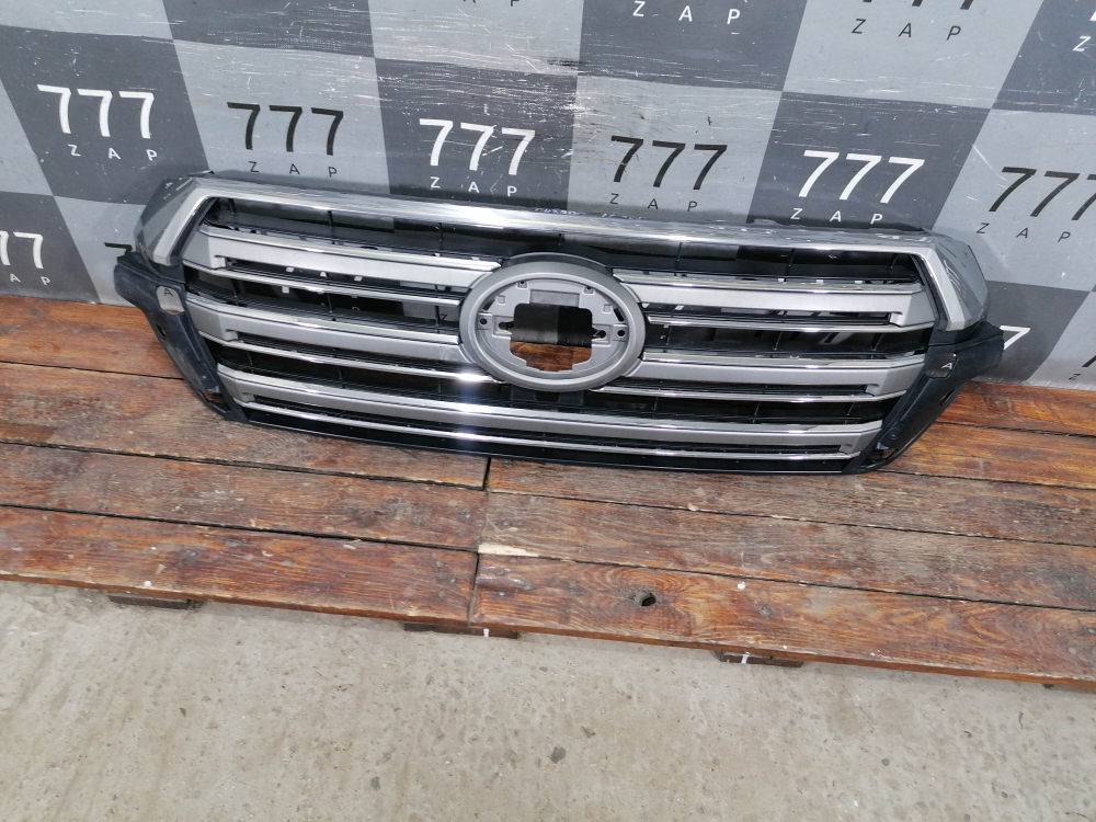 Решетка радиатора Toyota Land Cruiser 200 15-21 Б/У Оригинал 5310160939