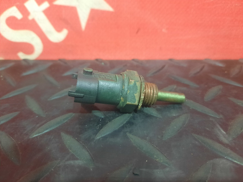 Датчик температуры охлаждающей жидкости