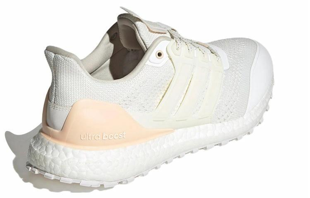 Кроссовки Adidas Ultraboost Guard (Женская размерная сетка)