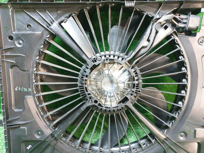 Диффузор с вентилятором Mercedes GLC X253 (15-22)