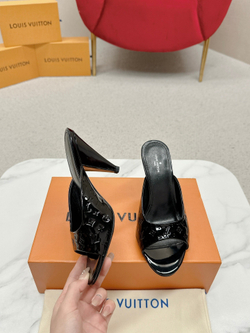 Louis Vuitton Super Mule