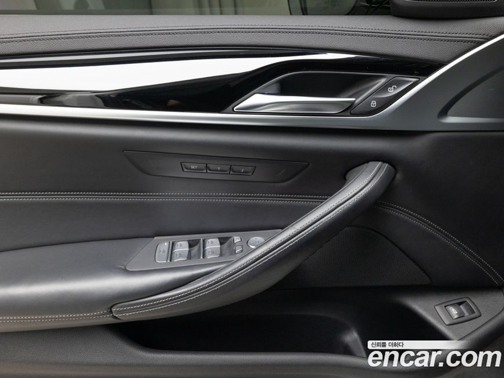 BMW 5 Series (G30) 520d Luxury Plus (06.2020)