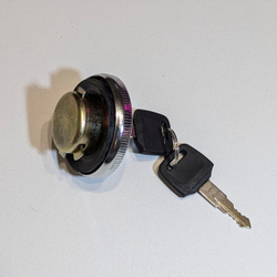 - Пробка бензобака Delta с ключом