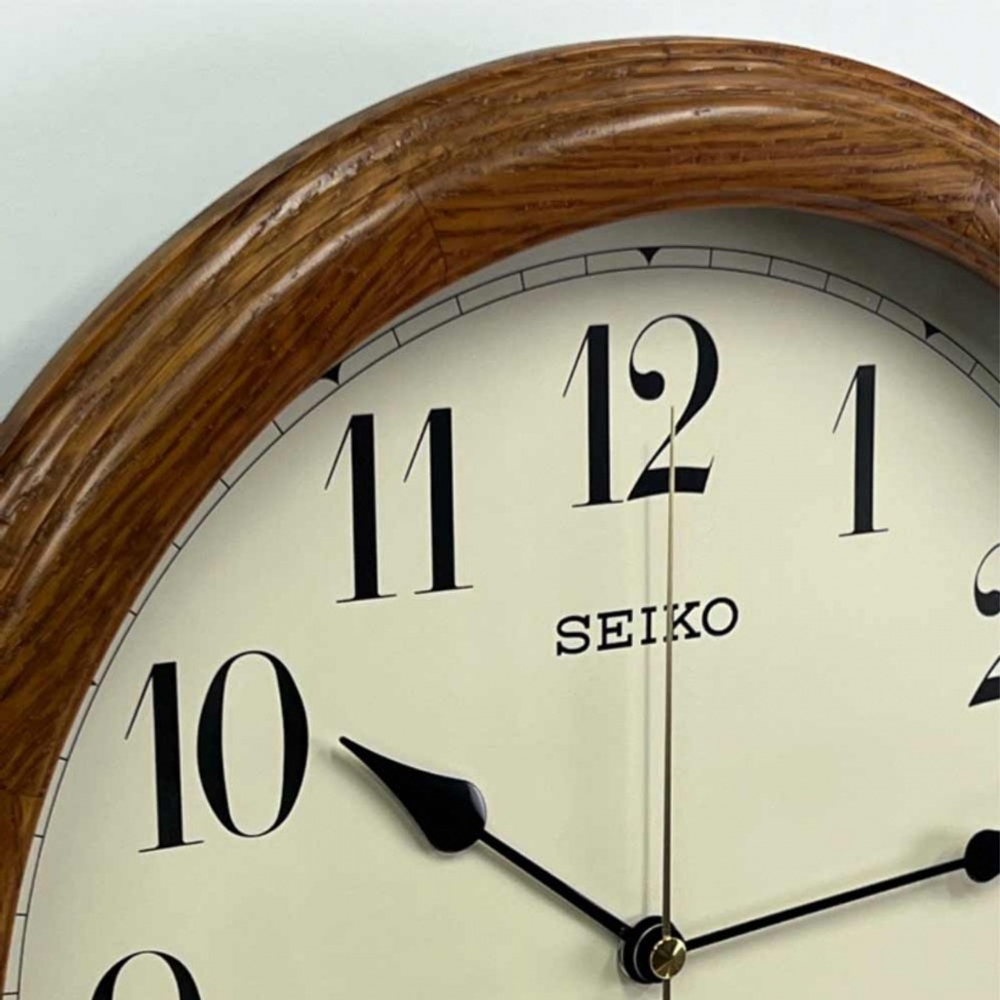 Настенные часы Seiko QXA153BN