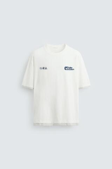 ZARA ФУТБОЛКА С ТЕКСТОВЫМ ПРИНТОМ, БЕЛЫЙ