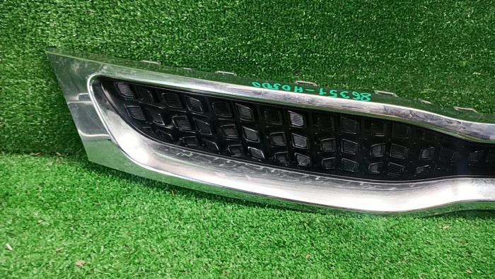 Решетка радиатора KIA Rio 4 X-Line (2017-2020)