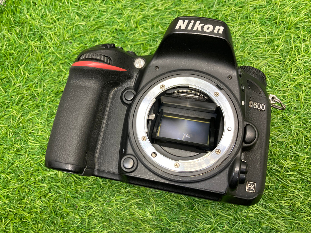 Nikon D600 172.000 кадров