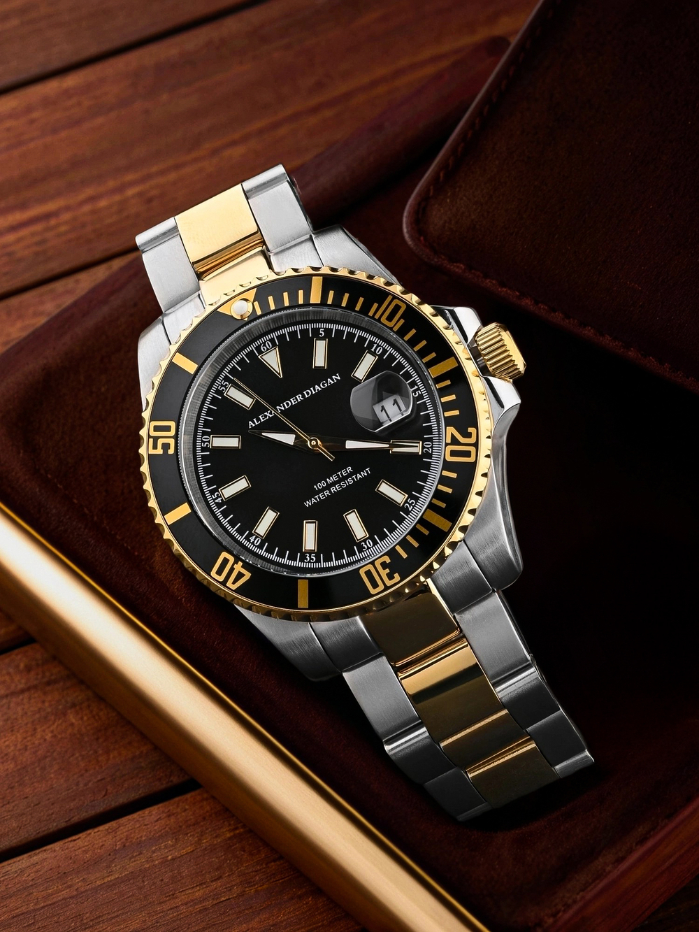 Часы кварцевые Neptune, black gold