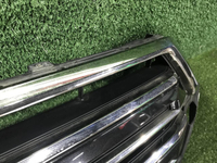 Решетка радиатора Toyota Land Cruiser 200 (2015-2021)