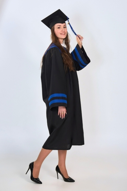 Мантия выпускника “Стандарт плюс”- ярко-синие вставки