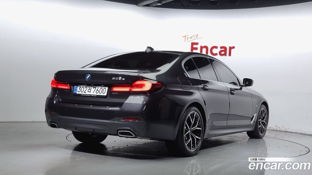 BMW 5 Series (G30) 530e M Sports (10.2021)