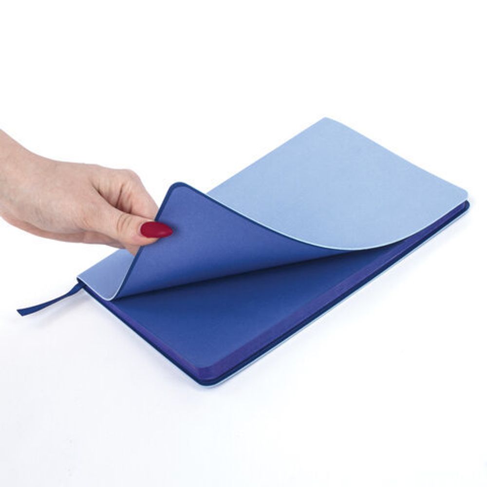 Блокнот в клетку А5 (148x218 мм), 80 л., под кожу голубой BRAUBERG "Metropolis Mix", 111040