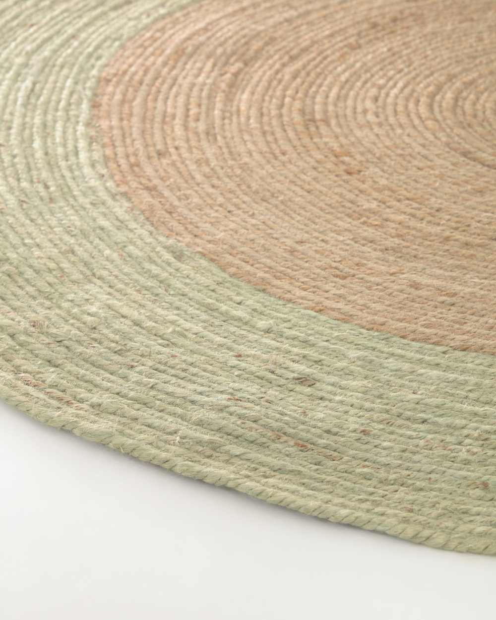 Круглый коврик Adabel из натурального джута зеленого цвета Ø 120 см