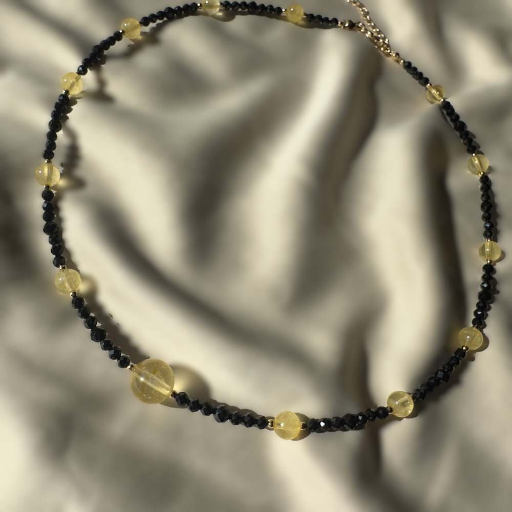 Чокер "Сияние силы" с цитрином и шпинелью