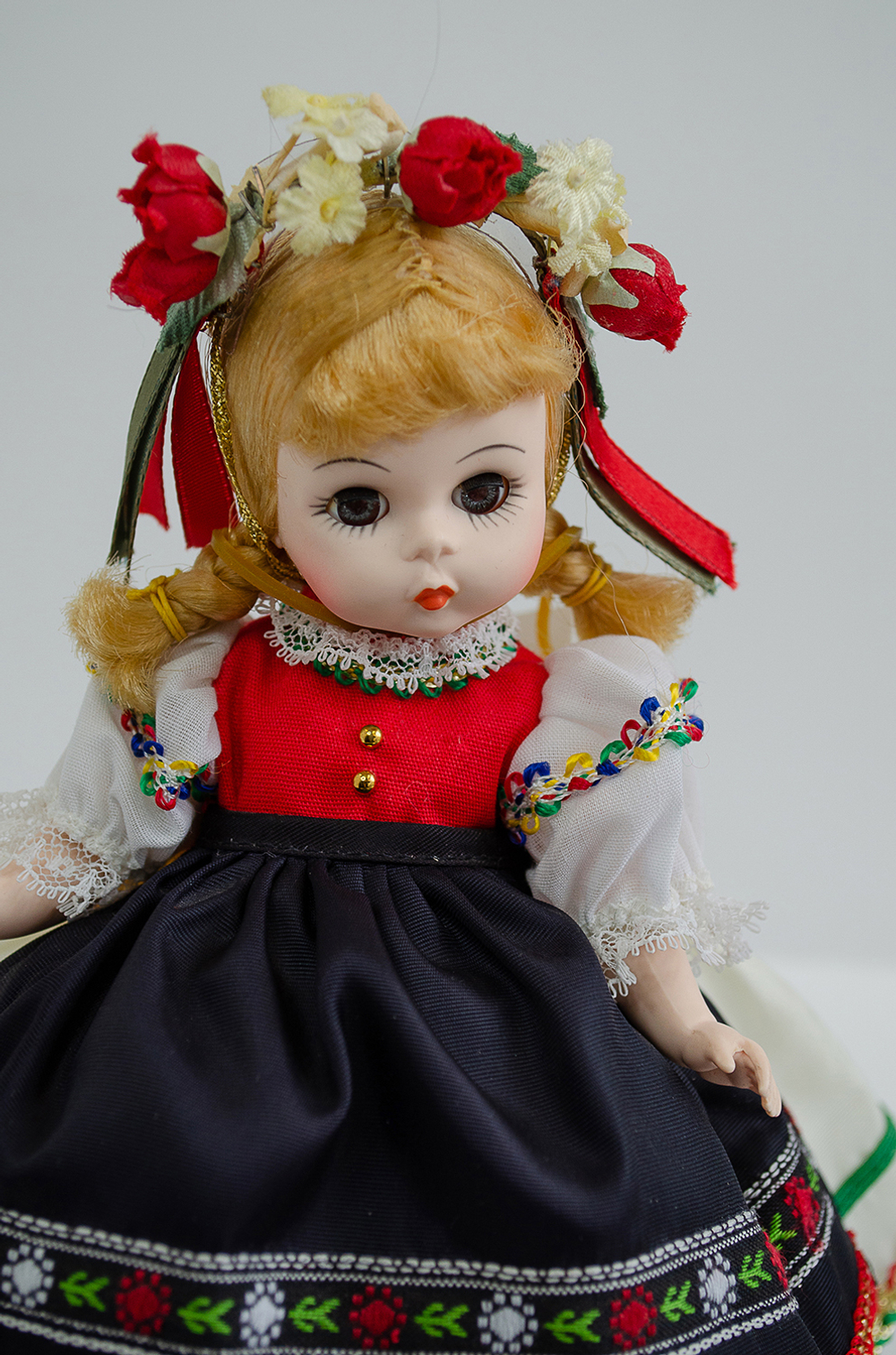 «Полька». Коллекционная винтажная кукла Madame Alexander. Серия «Народы мира». 1965