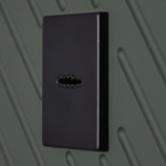 Стальная дверь «Vertu» с зеркалом (адаптивная замковая часть).