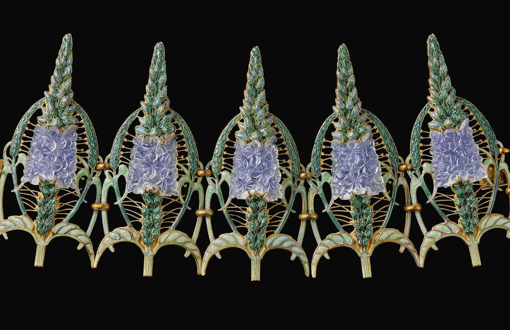 Divine Jewels: The Pursuit of Beauty