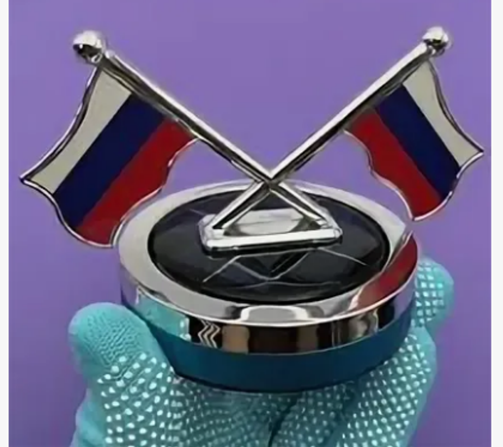 Ароматизатор-игрушка -на торпеду- ФЛАГ РОССИИ - солн батар (жидк)- S625BL (черный)