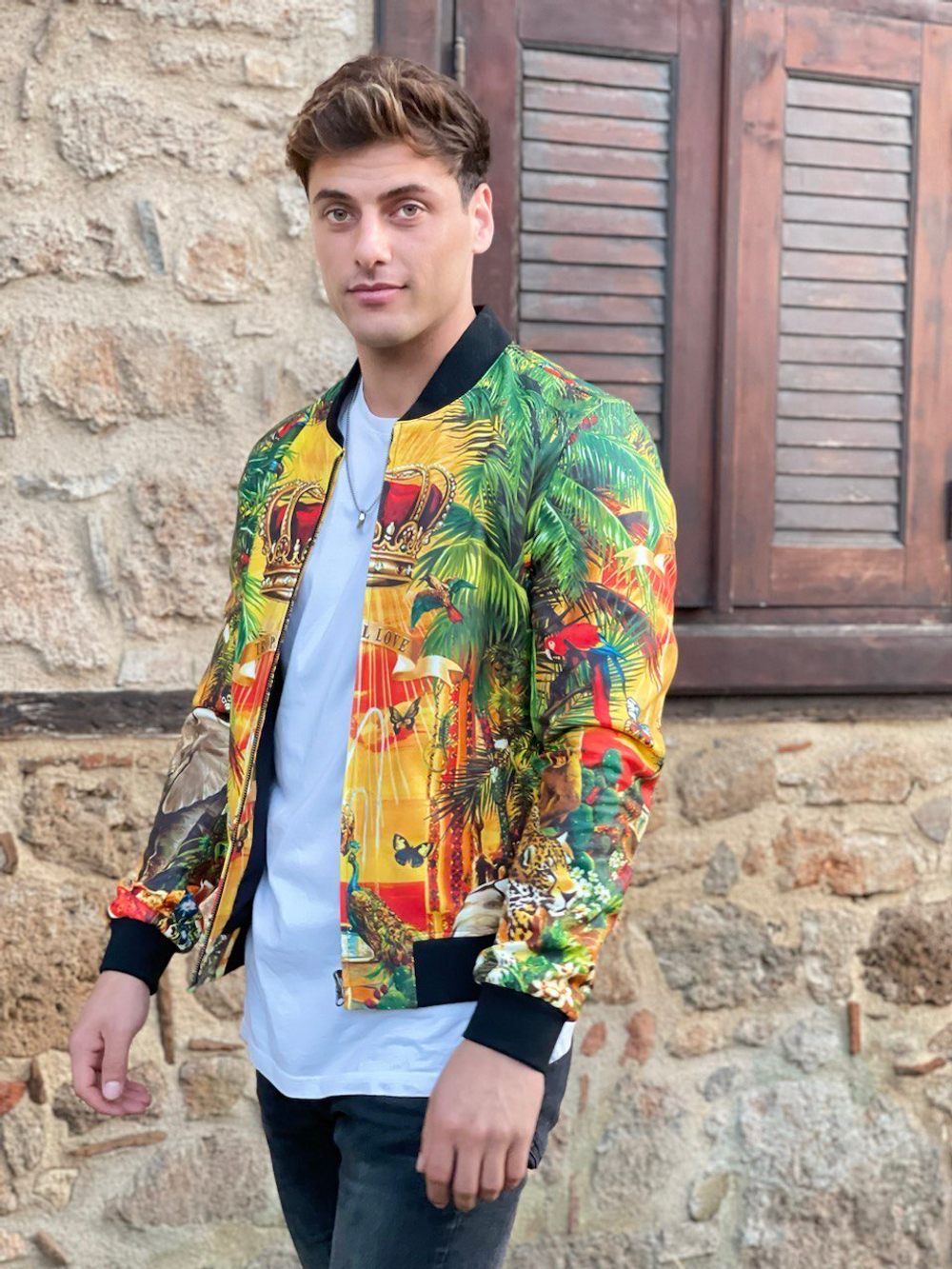 Кожаная куртка (бомбер)