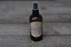 Полынь горькая (Artemisia absinthium), гидролат
