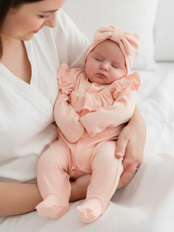 Комбинезон на выписку для новорожденного