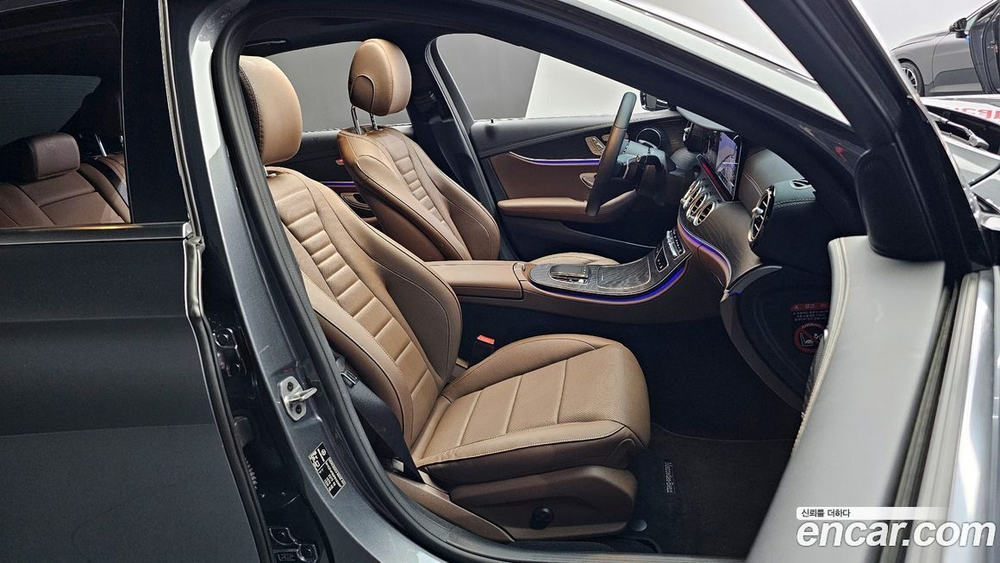 Mercedes-Benz E-Class W213 E250 AMG Line (10.2022)
