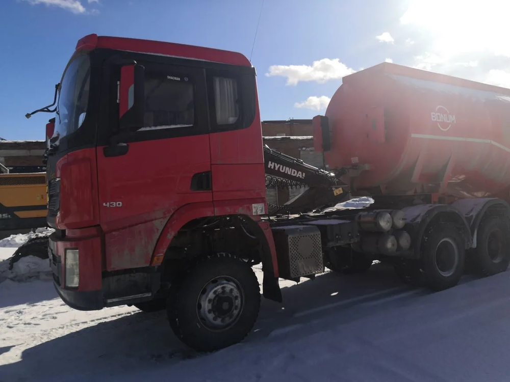 Shacman (Shaanxi) SX* 6x6 Седельный тягач SX42586V385 (Дизельный, 11,6 л, 423 л.с, МТ)