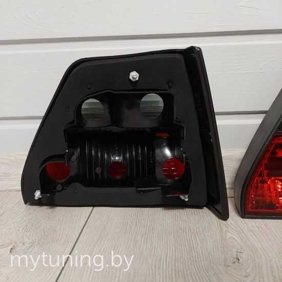 Задние фонари VW Golf 2 red smoke