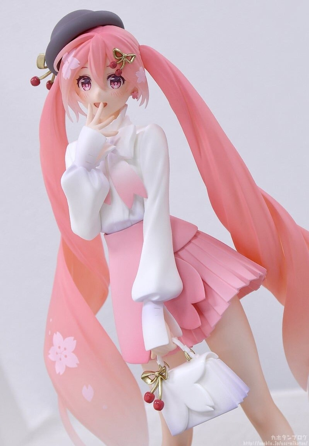 Sakura Miku